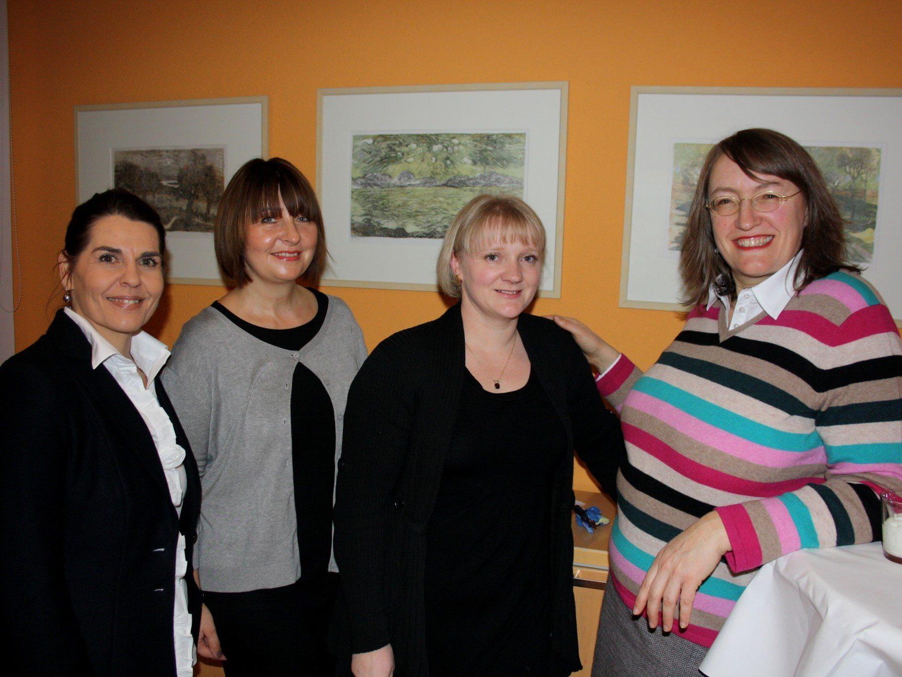 Die neue Ärztin Dr. Sylvia Stuckenberg (rechts) und ihr Team mit Manuela Wackerle, Angelika Stefani und Yvonne Natter.