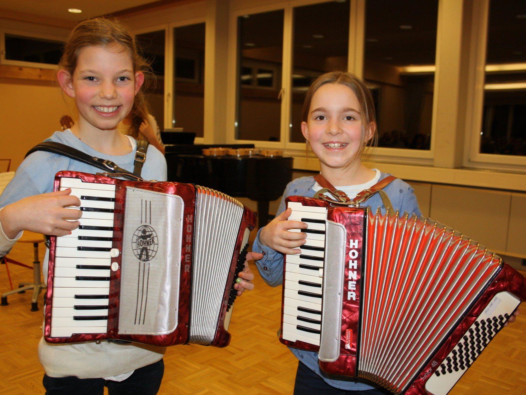 Die jungen Musikschüler zeigten beim „Vorspielabend“ in Lochau, was man in den vergangenen Monaten wieder gelernt hatte.