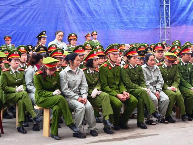 In Vietnam wurden 30 Drogenschmuggler zum Tode verurteilt.