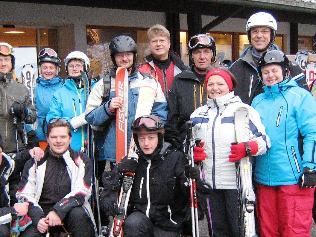 Es war kaum zu glauben, was für ausgezeichnete Bedingungen wir im Schigebiet vorfanden. Es war kaum zu glauben, was für ausgezeichnete Bedingungen wir im Schigebiet vorfanden.