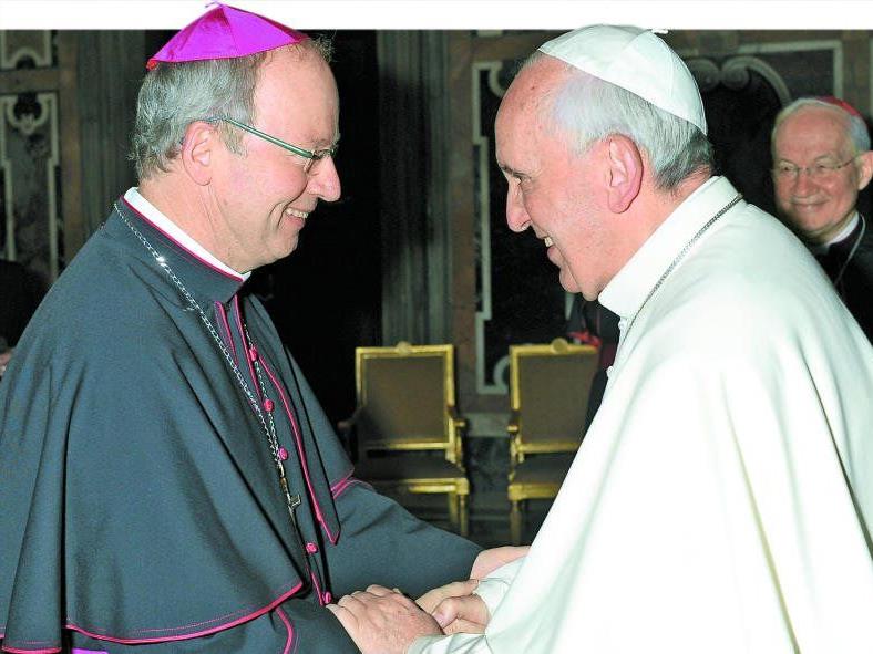 Bischof Benno Elbs zu Besuch bei Papst Franziskus.