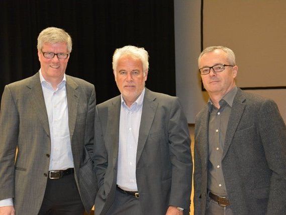 Dr. Gerald Mathis, Bürgermeister Georg Fröwis und Projektkoordinator Gerhard Steurer. Dr. Gerald Mathis, Bürgermeister Georg Fröwis und Projektkoordinator Gerhard Steurer.