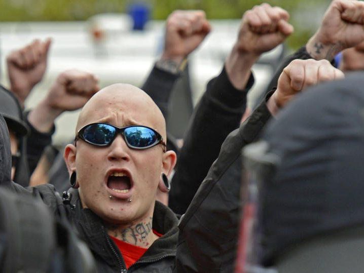 Gesetzesänderung stuft Gebrauch von Nazi-Symbolen nicht immer als Verbrechen ein Gesetzesänderung stuft Gebrauch von Nazi-Symbolen nicht immer als Verbrechen ein