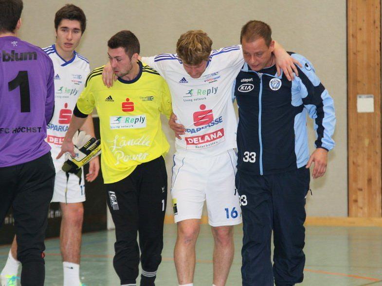 FC BW Feldkirch Spieler Christoph Duelli zog sich eine schwere Seitenbandverletzung zu.