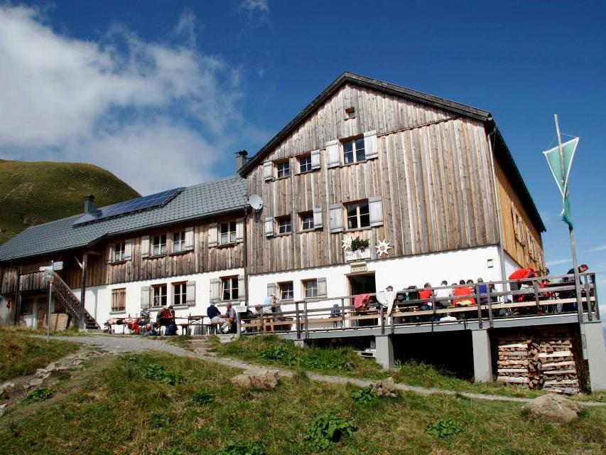 Der Alpenverein Vorarlberg sucht kreative Köpfe, die uns gerne helfen würden, unsere Facebook-Seite mit zu gestalten.