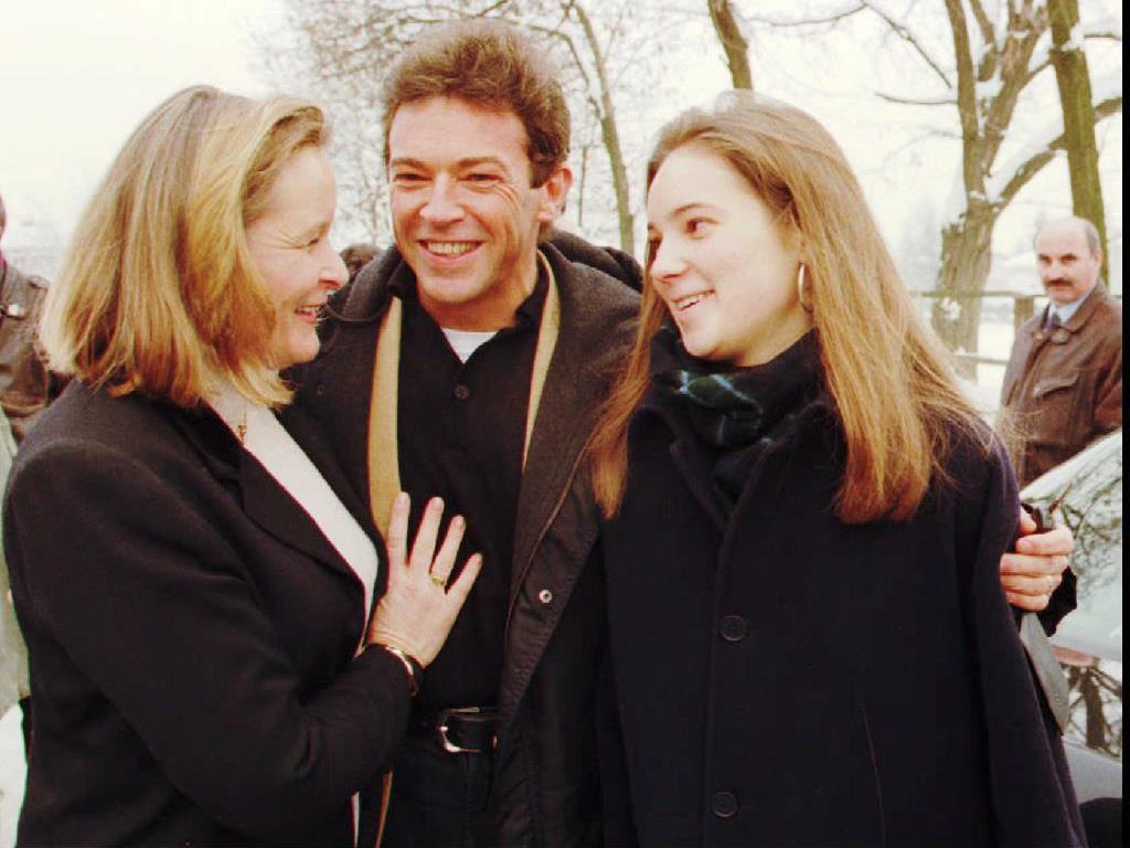 Jörg Haider mit Ehefrau Claudia und Tochter Ulrike nach den Nationalratswahlen 1995 in Klagenfurt.