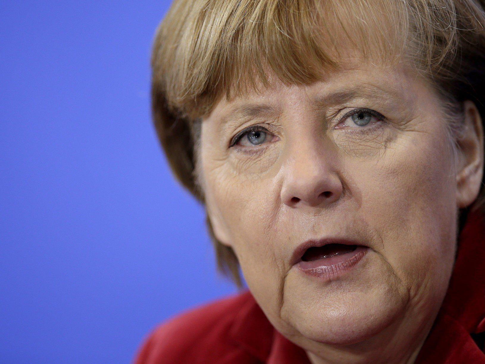 Anzeige gegen Merkel: NGOs wollen Snowden als Zeugen.