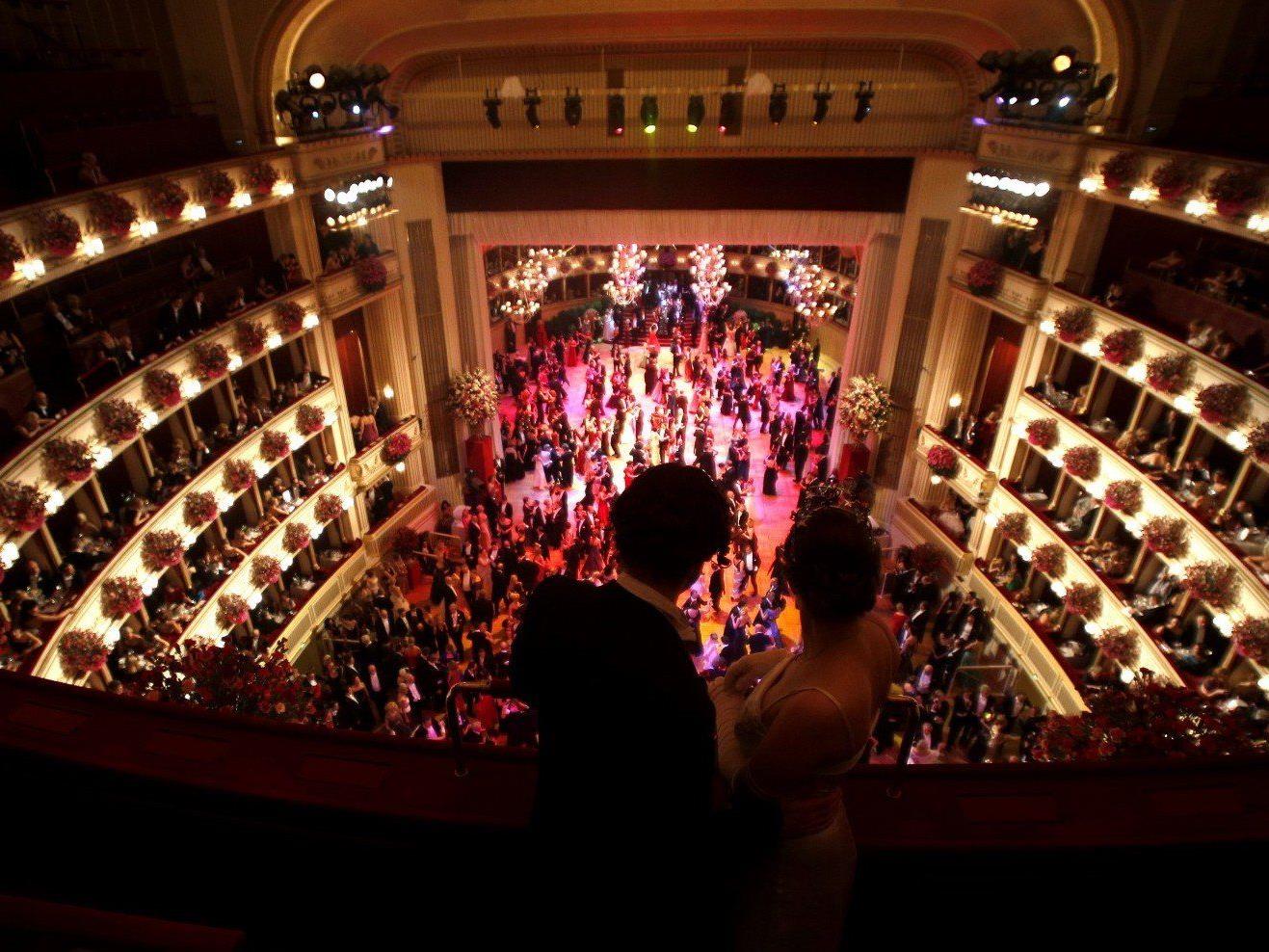 VIENNA.AT berichtet am Donnerstag, den 27. Februar 2014, live vom Opernball 2014.