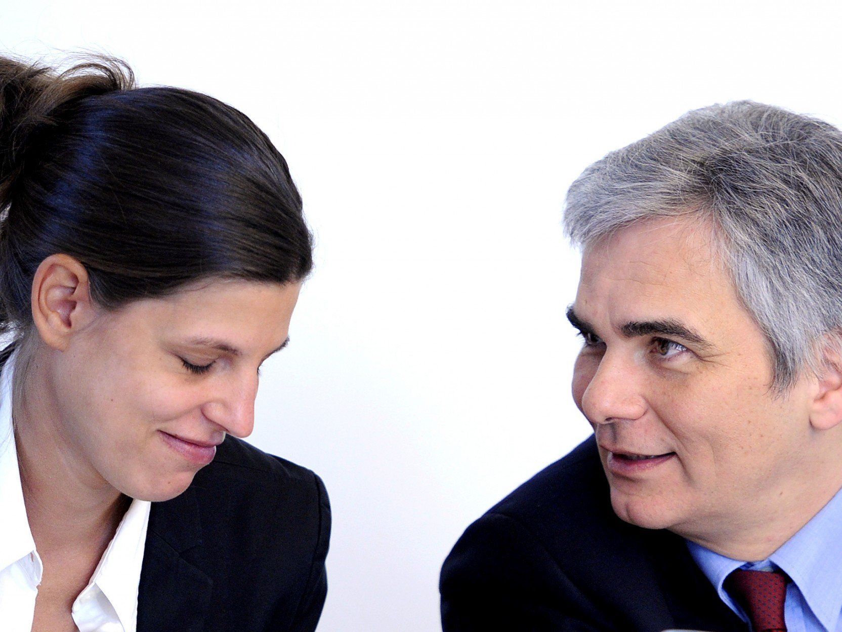 Laura Rudas zieht sich aus der Politik zurück und bsolviert ein Master-Programm in Stanford. Laura Rudas zieht sich aus der Politik zurück und bsolviert ein Master-Programm in Stanford.