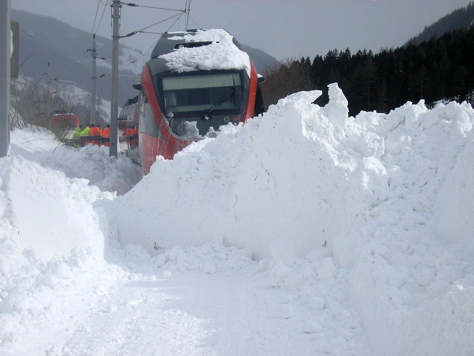 Winterwetter - Stromausfälle und Verkehrssperren in der Steiermark