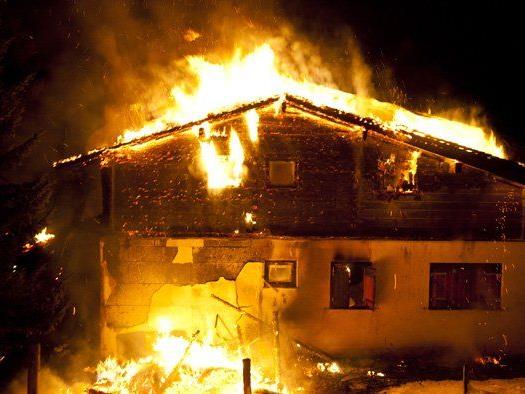 Haus im Skigebiet Golm Matschwitz wurde Raub der Flammen.