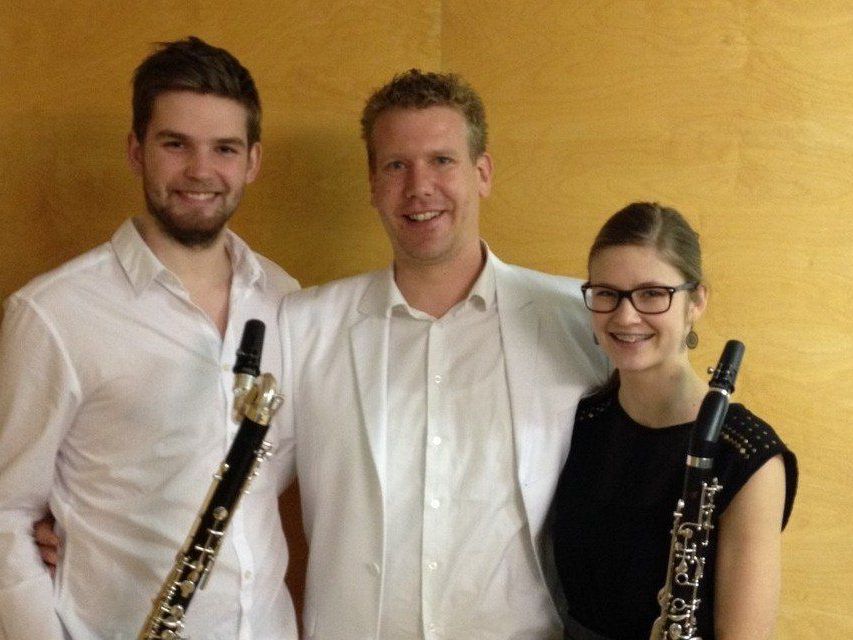 Gold für Magdalena Kaufmann mit Lehrer Christian Mathis und Maximilian Ponader. Gold für Magdalena Kaufmann mit Lehrer Christian Mathis und Maximilian Ponader.