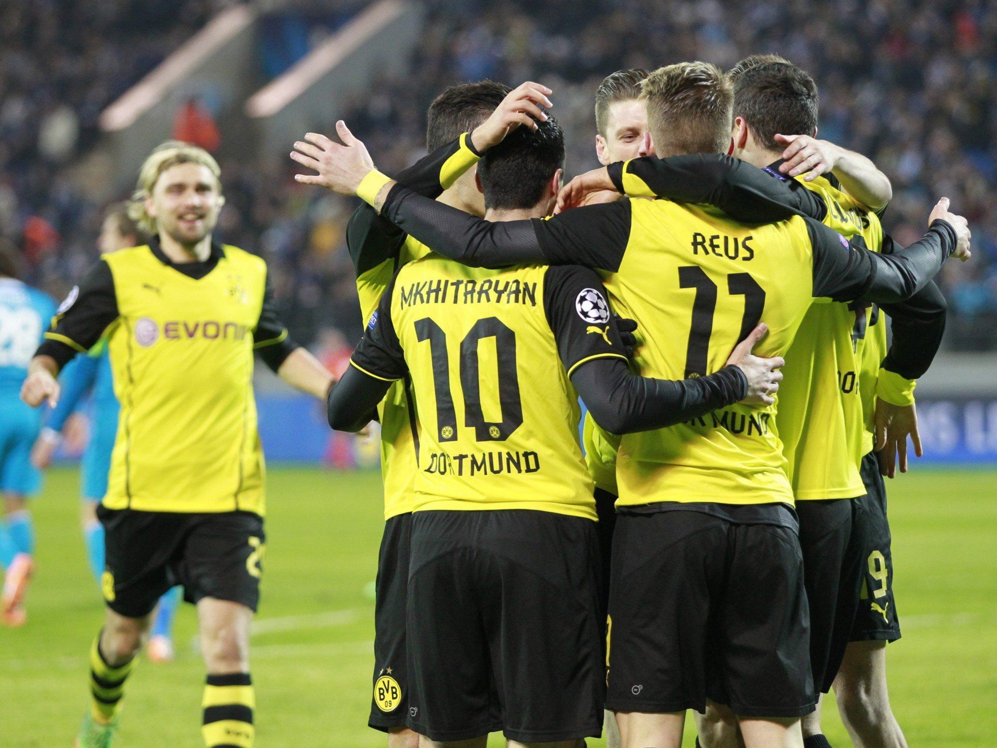 Dortmund jubelt über einen souveränen 4:2-Sieg bei Zenit St. Petersburg. Dortmund jubelt über einen souveränen 4:2-Sieg bei Zenit St. Petersburg.