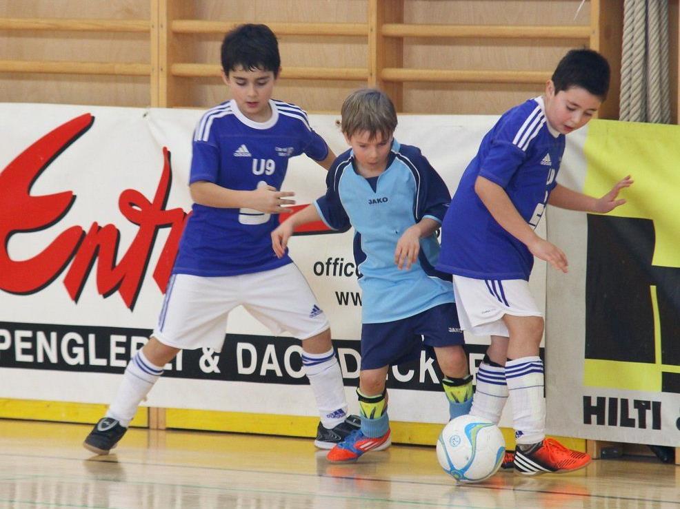 Das 7. Raiffeisen Hallenfußballturnier in Rankweil beginnt am Freitag mit den Unter-14-Jährigen.