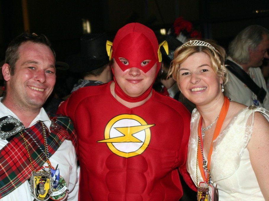 Prinzenpaar mit "Superbegleitung" Prinzenpaar mit "Superbegleitung"