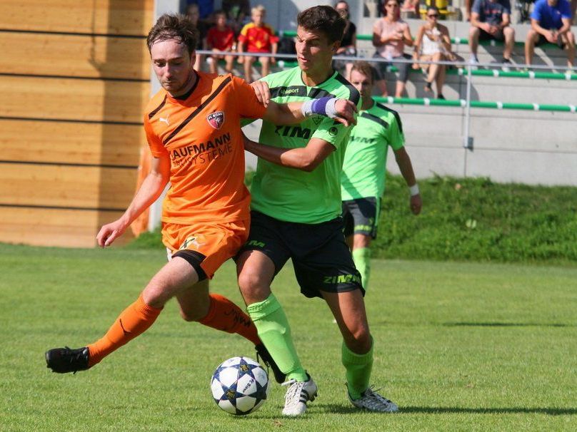 Duell der beiden Winterkönige: Vorarlbergliga Spitzenreiter Bizau trifft auf den LL-Führenden Hohenems. Duell der beiden Winterkönige: Vorarlbergliga Spitzenreiter Bizau trifft auf den LL-Führenden Hohenems.