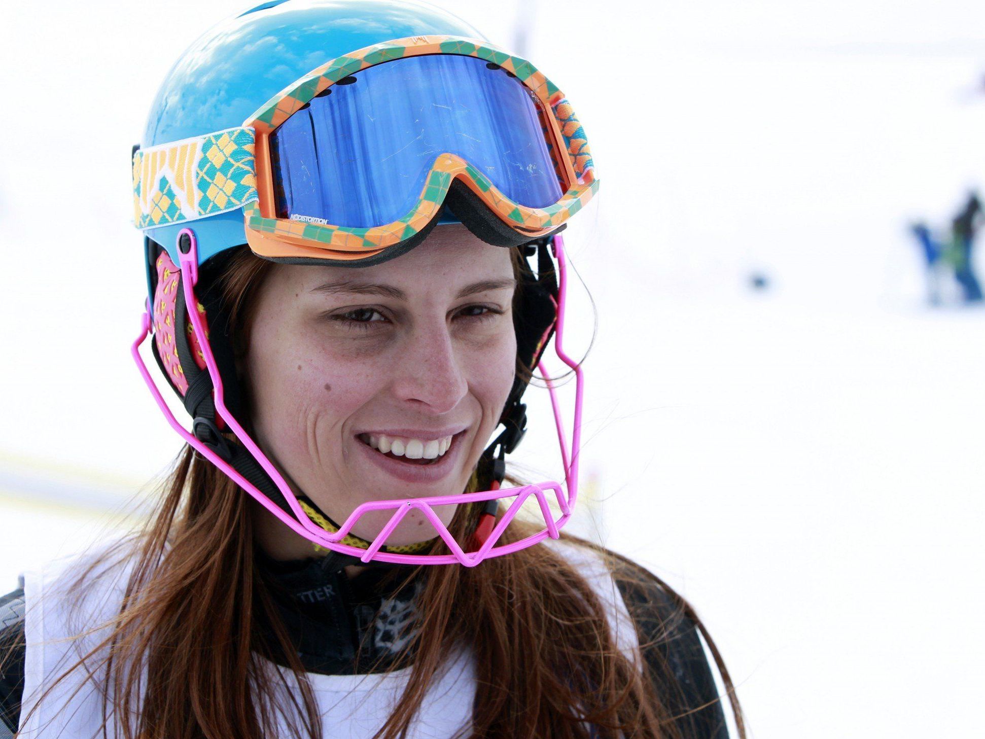 Libanesin Jackie Chamoun sorgt mit freizügigen Fotos für Aufruhr. Libanesin Jackie Chamoun sorgt mit freizügigen Fotos für Aufruhr.