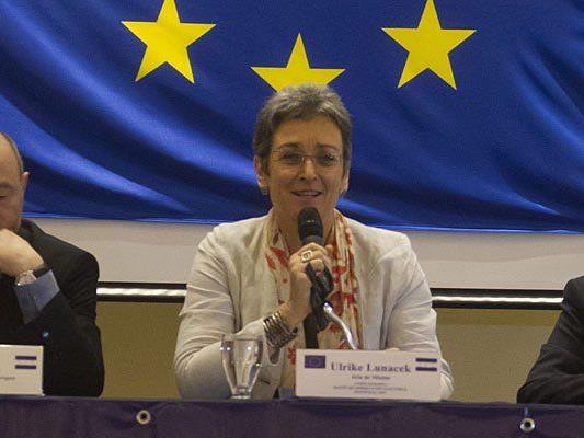 Eine der derzeit erst zwei Spitzenkandidatinnen für die EU-Wahl: Ulrike Lunacek