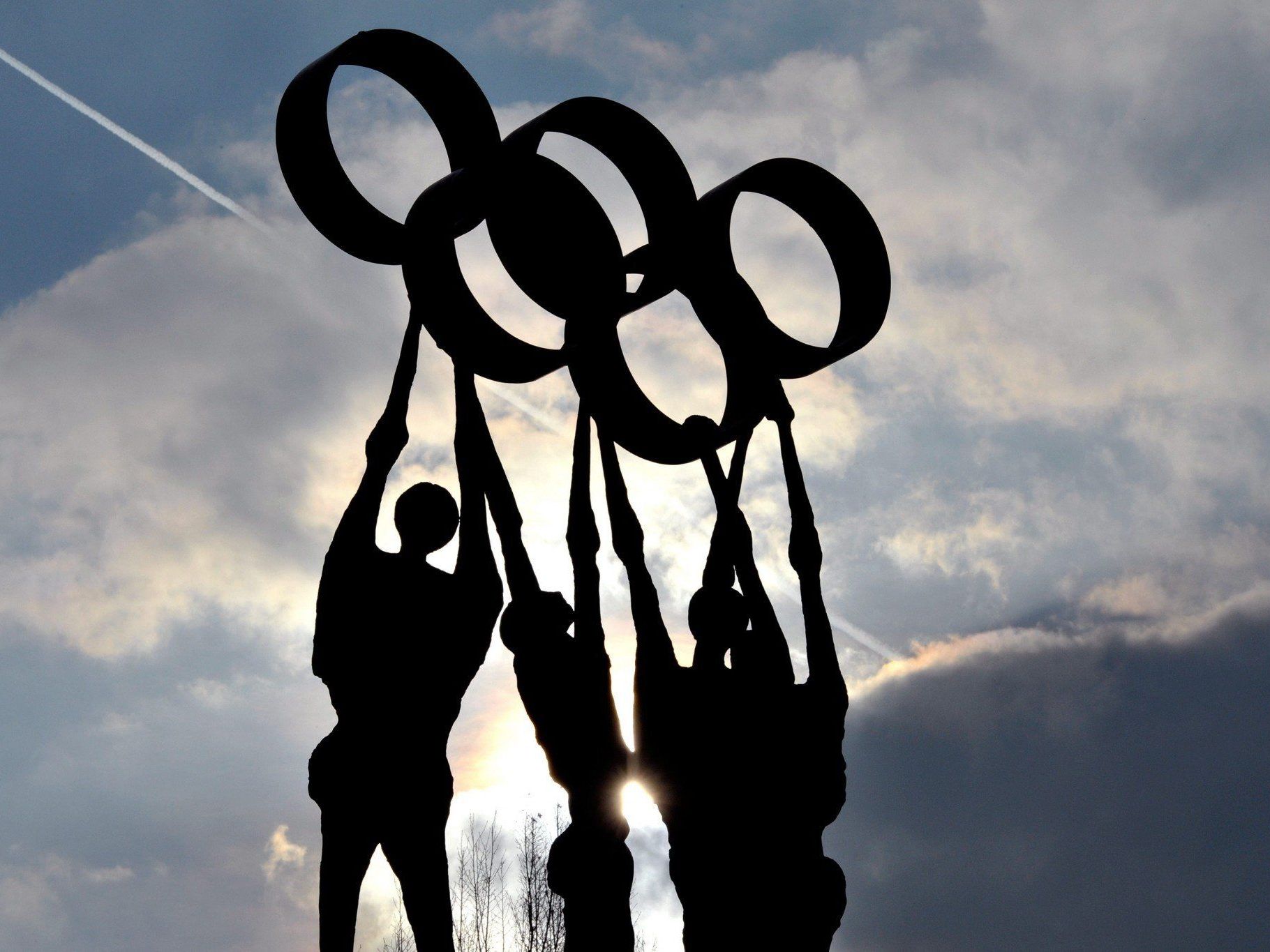 Bei den Olympischen Winterspielen in Sotschi wird den kanadischen Sportlern eine besondere Erfrischung angeboten: Bier aus der Heimat. Bei den Olympischen Winterspielen in Sotschi wird den kanadischen Sportlern eine besondere Erfrischung angeboten: Bier aus der Heimat.