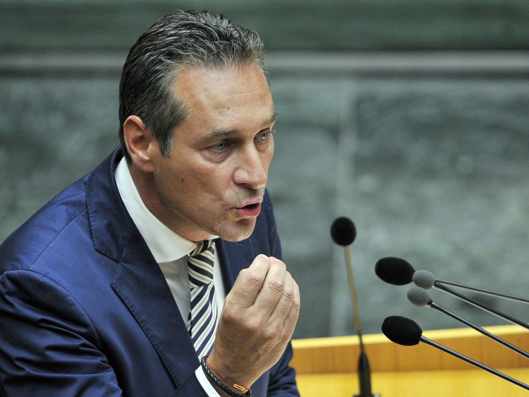 Muss Strache nun bangen? Muss Strache nun bangen?