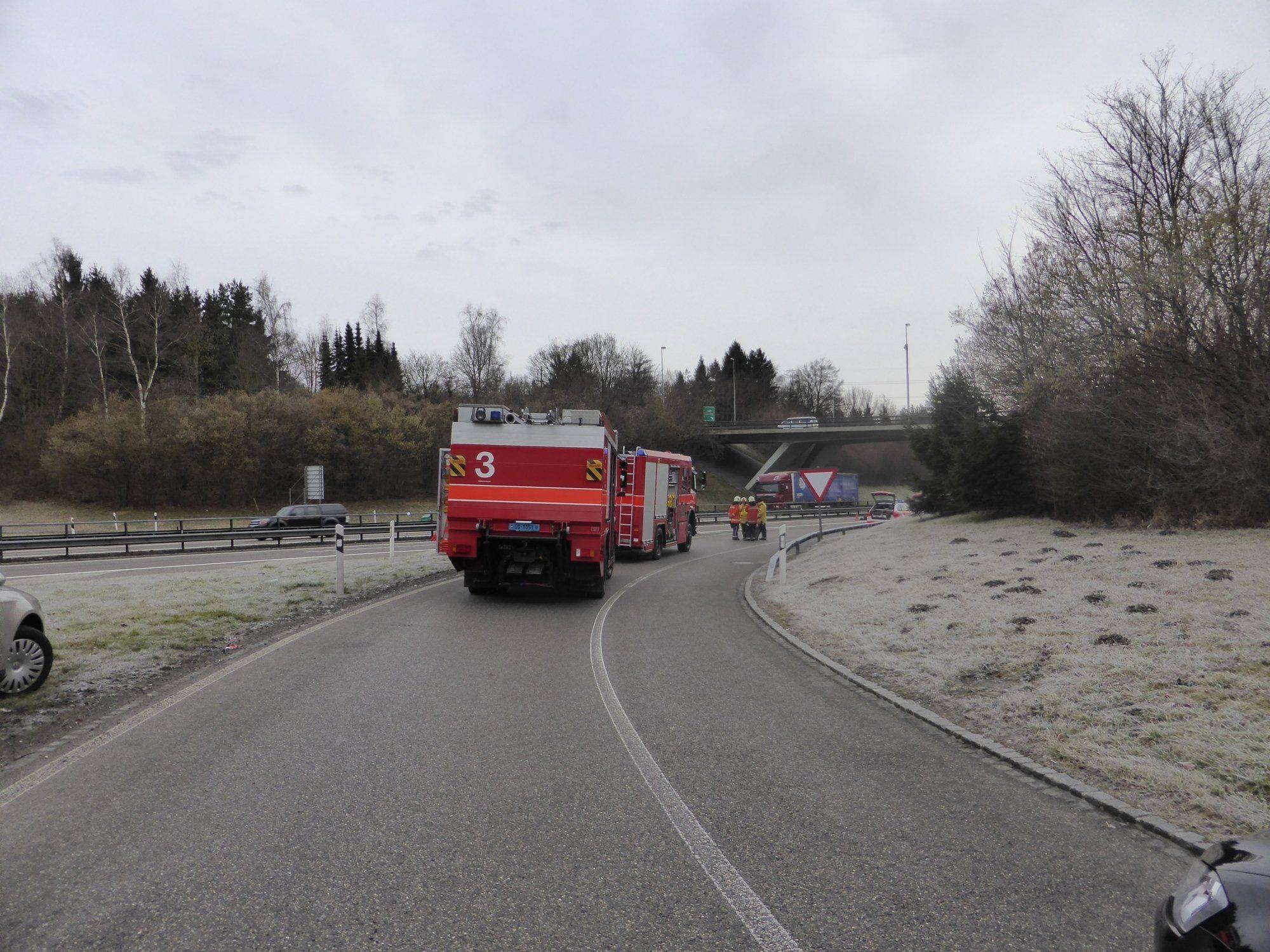 Tödlicher Unfall auf Schweizer A1 - Polizei sucht Zeugen.