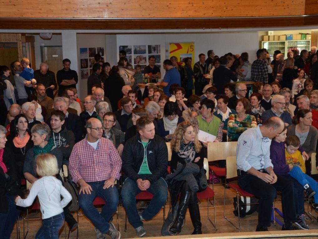 Sehr viele Interessierte verfolgten die Präsentation des Gemeindeentwicklungskonzeptes in Doren.