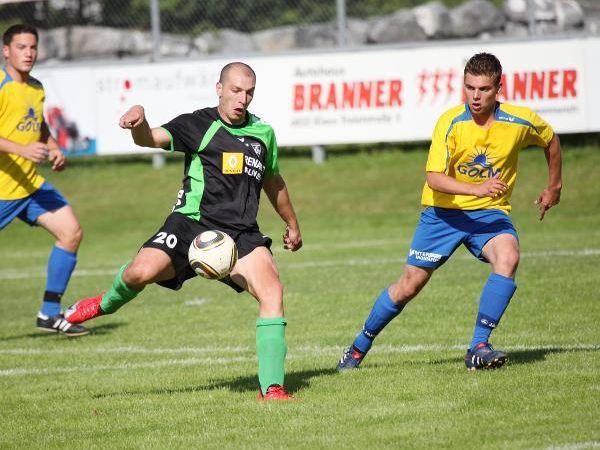 Gleich über neun Tore konnten die Spieler des FC Schruns jubeln Gleich über neun Tore konnten die Spieler des FC Schruns jubeln