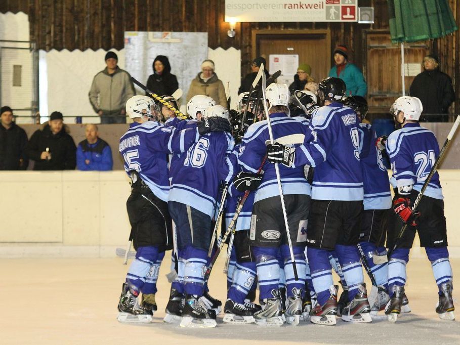 EHC Hard setzte sich im Finale gegen Walter Buaba durch und wurde Meister der VEHL 1. EHC Hard setzte sich im Finale gegen Walter Buaba durch und wurde Meister der VEHL 1.
