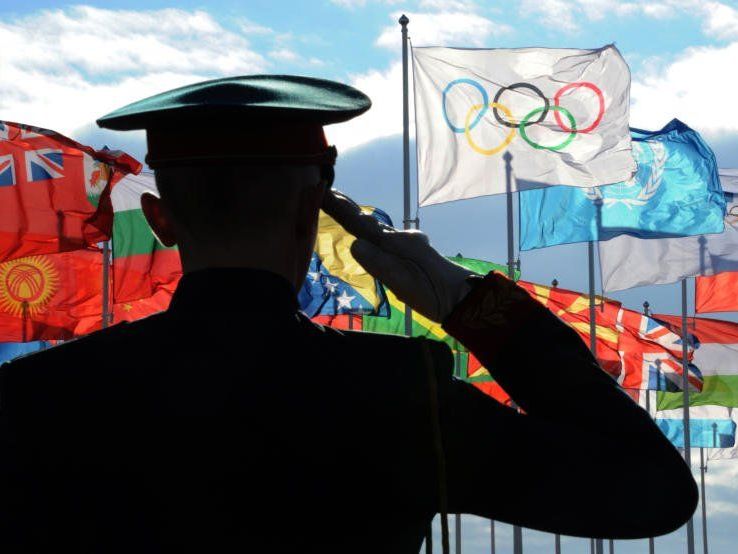 Auch Emails und Telefonate überwacht Auch Emails und Telefonate überwacht