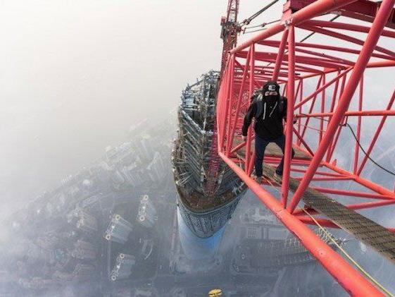 Die zwei Russen kletterten illegal auf noch nicht fertiggestelltes Bauwerk in Shanghai.