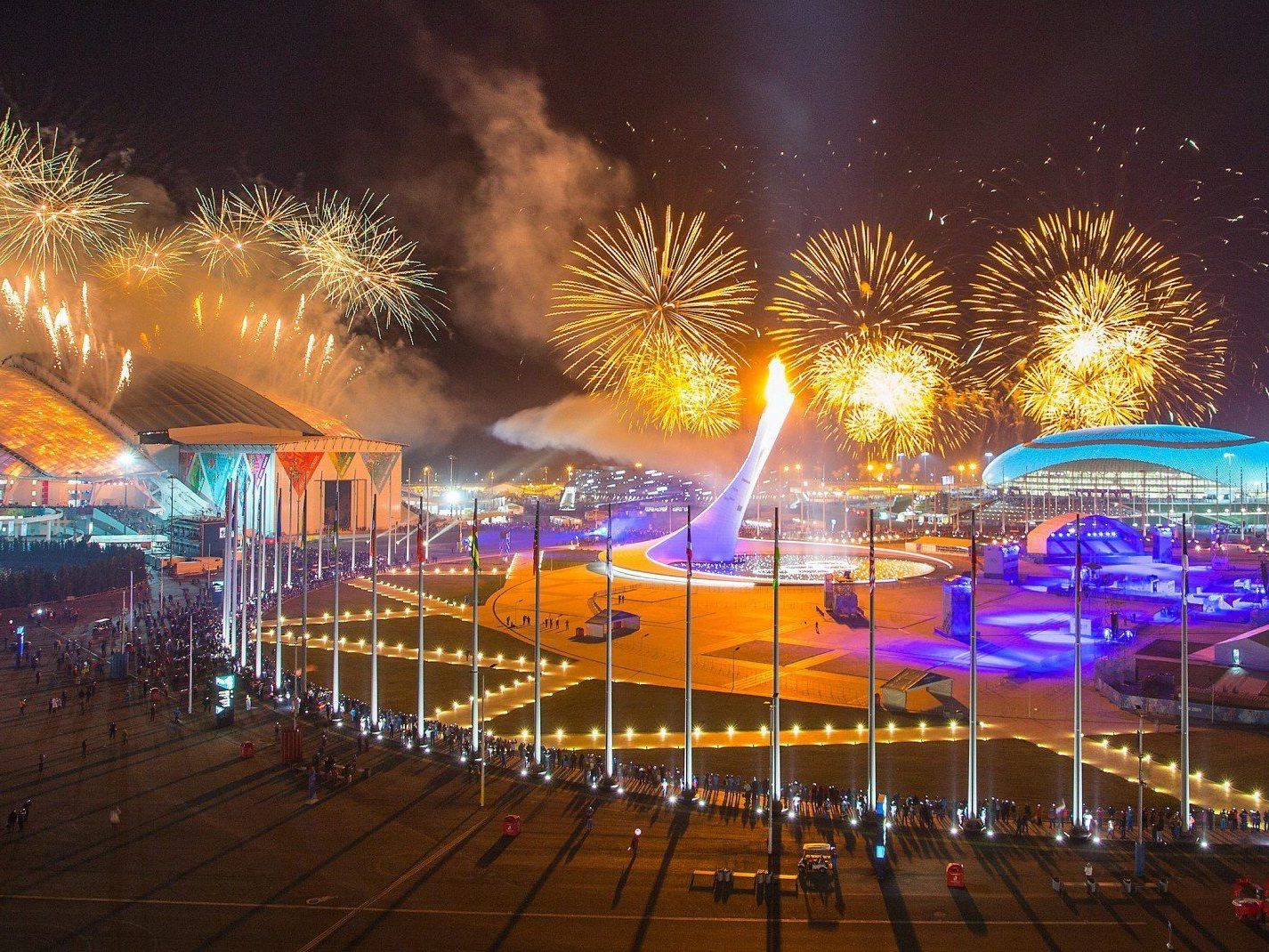 Lasset die Spiele beginnen: Olympia 2014 feierlich eröffnet. Lasset die Spiele beginnen: Olympia 2014 feierlich eröffnet.