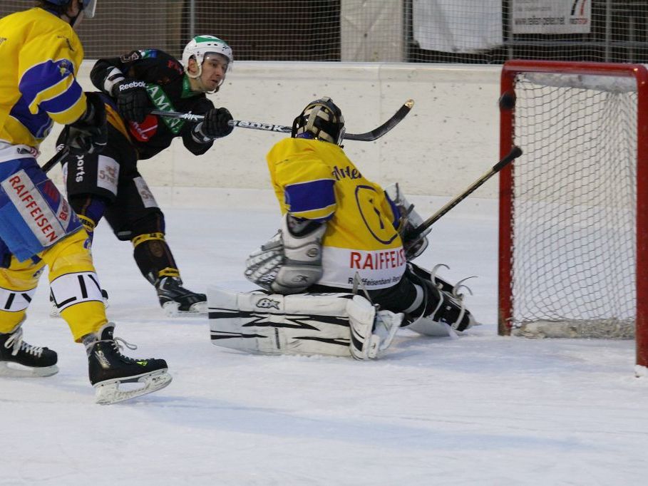 Andreas Beiter gelang im Heimspiel gegen Schlusslicht Uzwil das 100. Meisterschaftstor. Rankweil gewann mit 7:1. Andreas Beiter gelang im Heimspiel gegen Schlusslicht Uzwil das 100. Meisterschaftstor. Rankweil gewann mit 7:1.