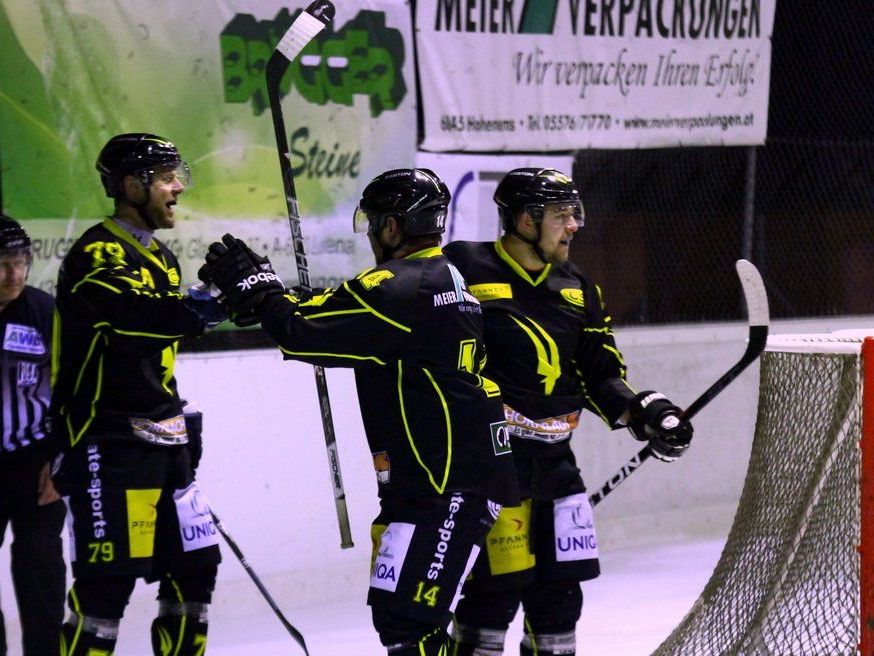 Der SC Hohenems trifft in der Meisterschaft und im Vorarlberger Cup gleich zweimal zuhause auf den EHC Montafon. Der SC Hohenems trifft in der Meisterschaft und im Vorarlberger Cup gleich zweimal zuhause auf den EHC Montafon.