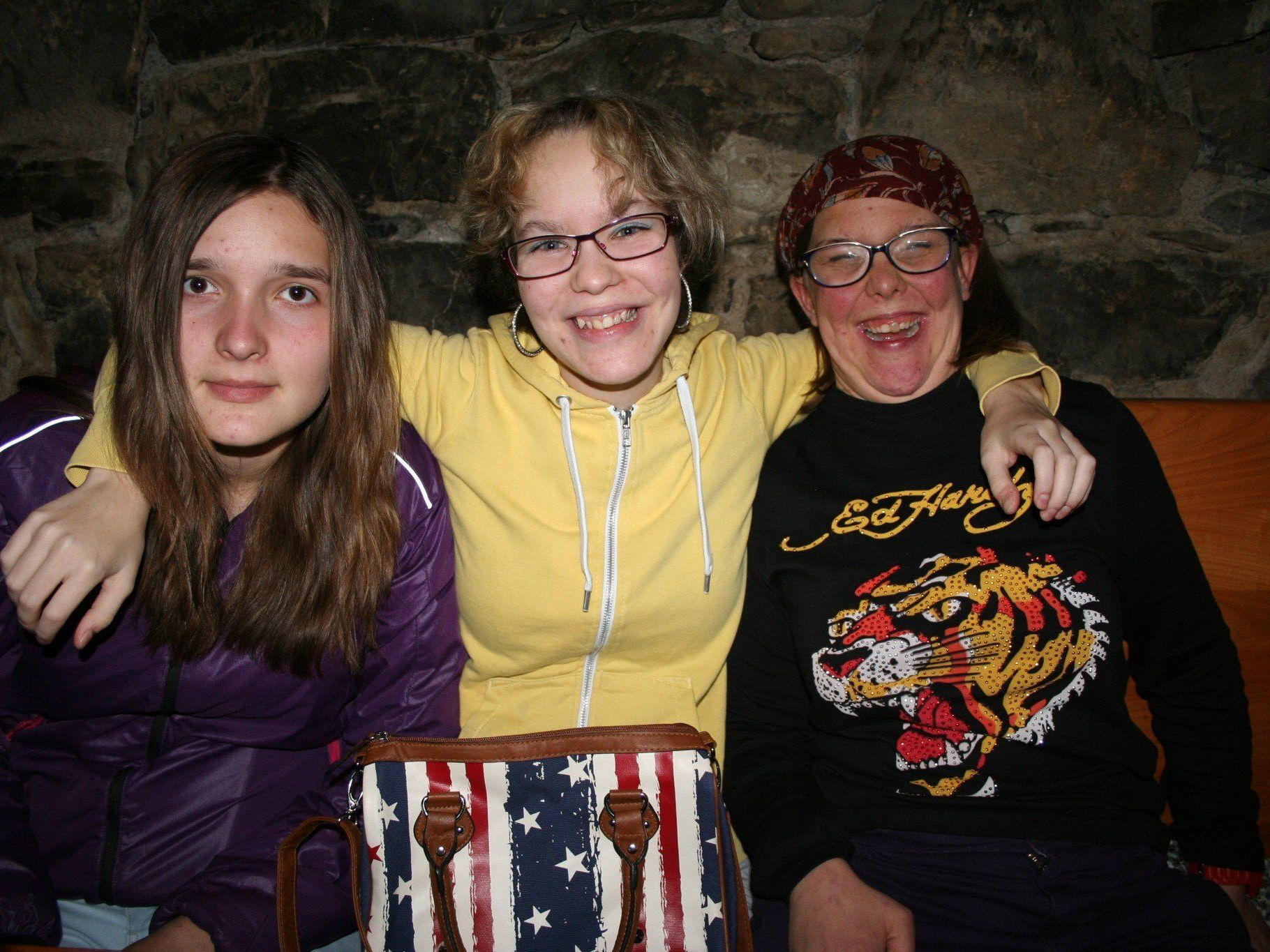 Hannah, Rebekka und Dorothee. Hannah, Rebekka und Dorothee.