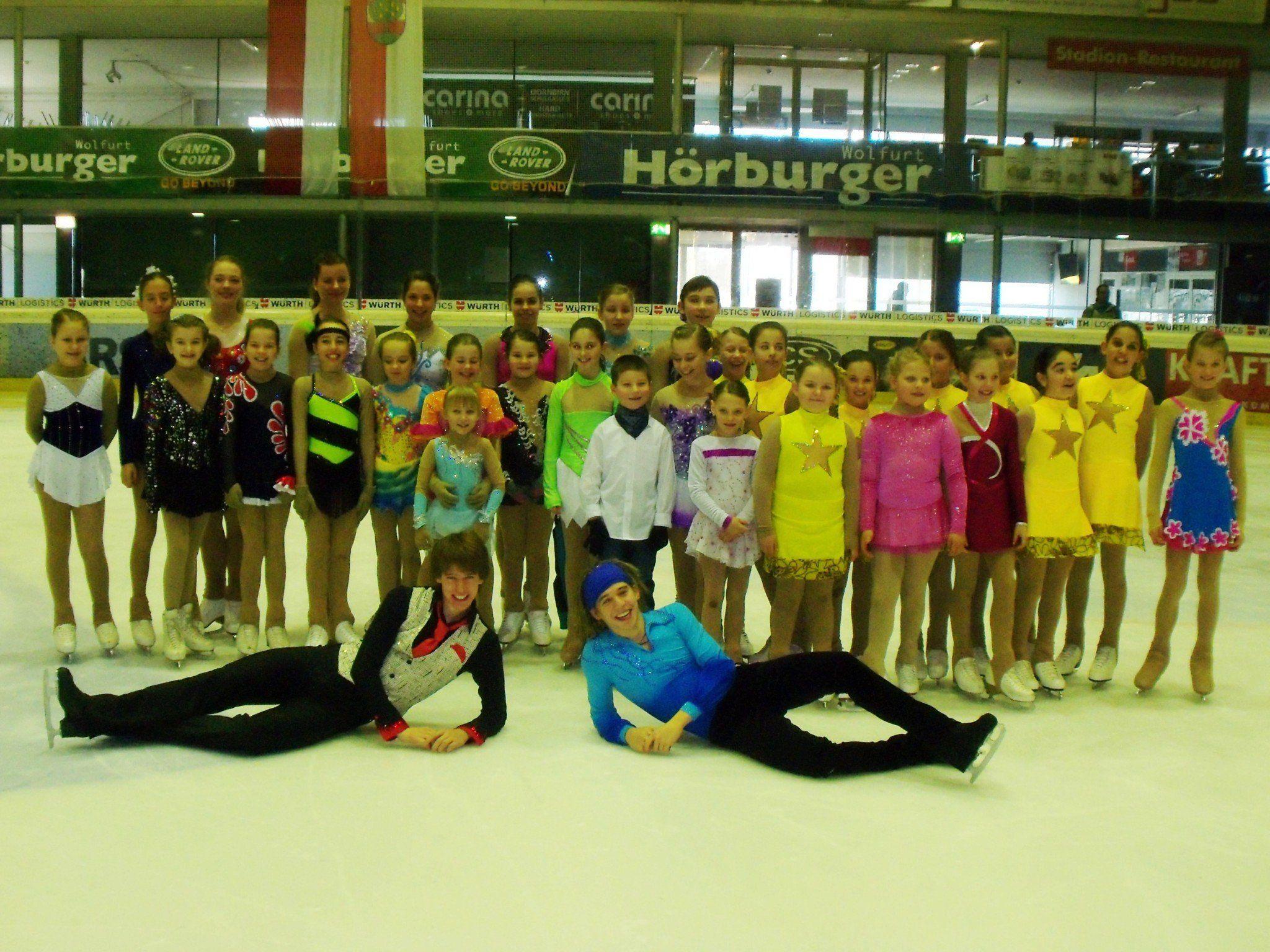 Die Teilnehmerinnen und Teilnehmer der Vorarlberger Landesmeisterschaften im Eiskunstlauf 2014
