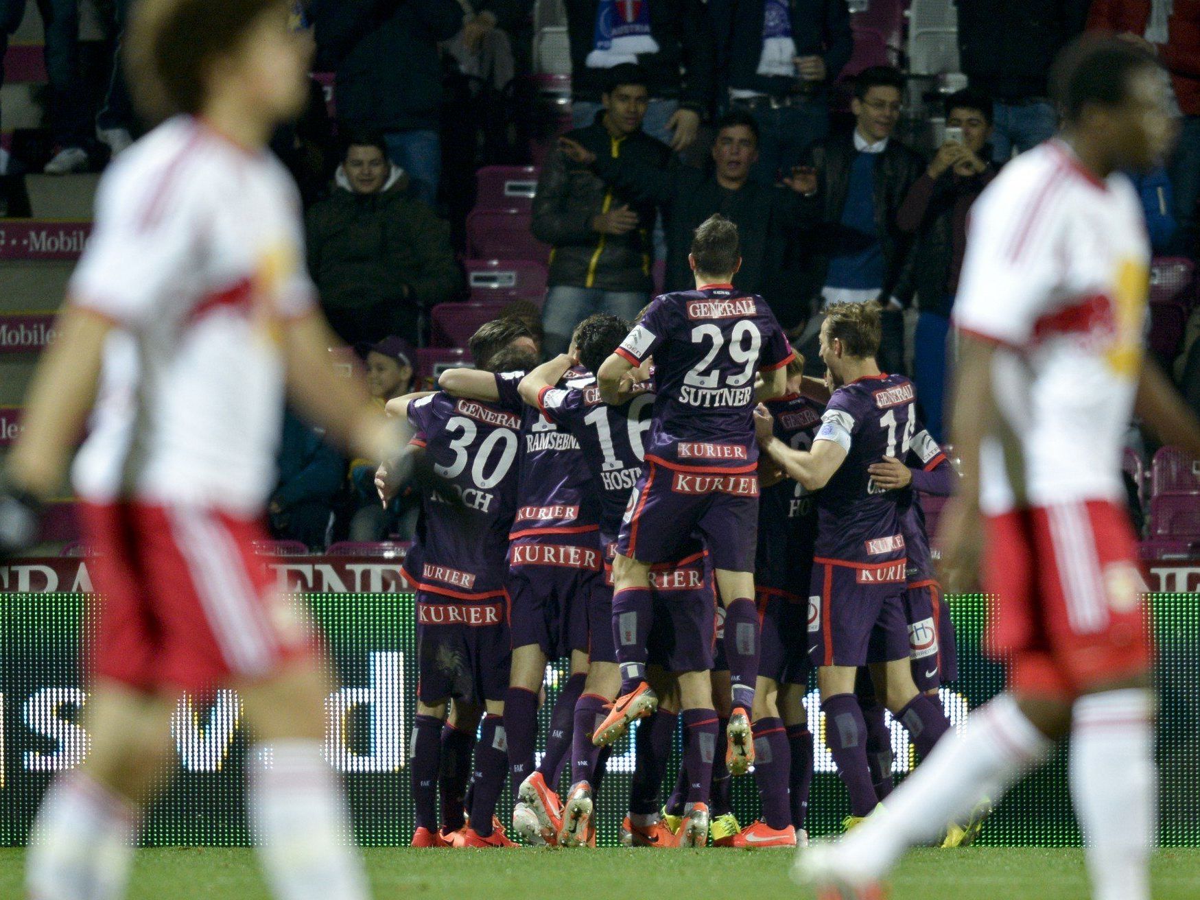 Austria Wien konnte Meister Red Bull Salzburg am Mittwochabend mit 3:0 besiegen. Austria Wien konnte Meister Red Bull Salzburg am Mittwochabend mit 3:0 besiegen.
