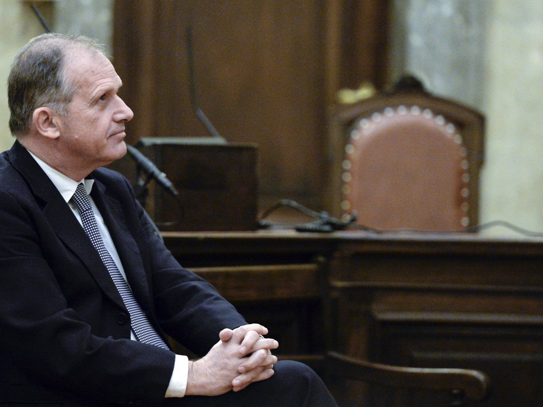 Dreieinhalb Jahre unbedingt: Ernst Strasser erneut schuldig erkannt Dreieinhalb Jahre unbedingt: Ernst Strasser erneut schuldig erkannt