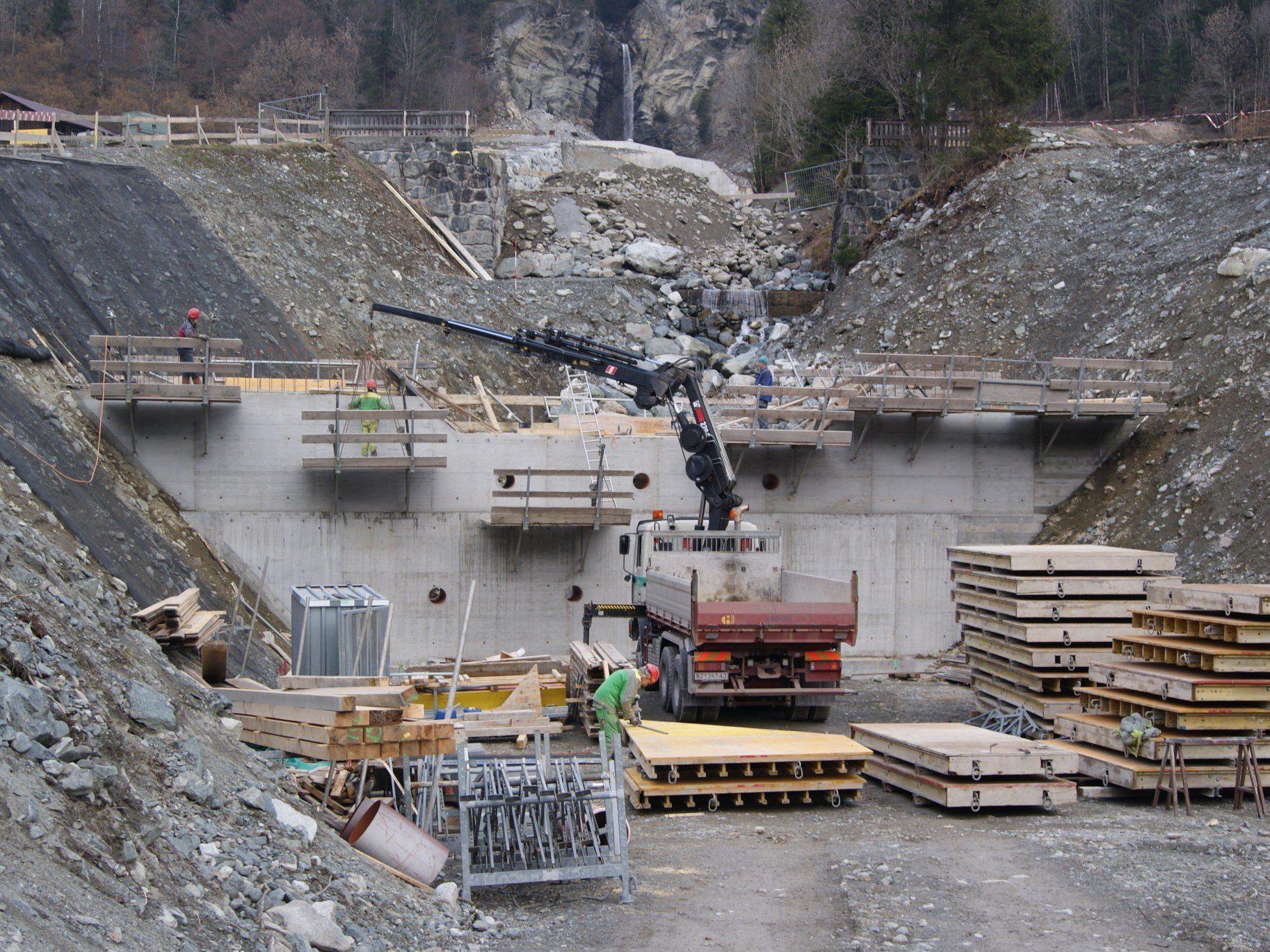 Seit Anfang Februar wird wieder an der Verbauung des Balbierbaches gearbeitet.