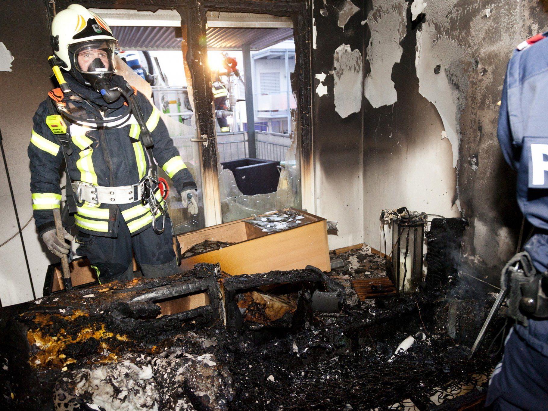 Brand in Götzis: Bewohner und Haustiere konnten gerettet werden.