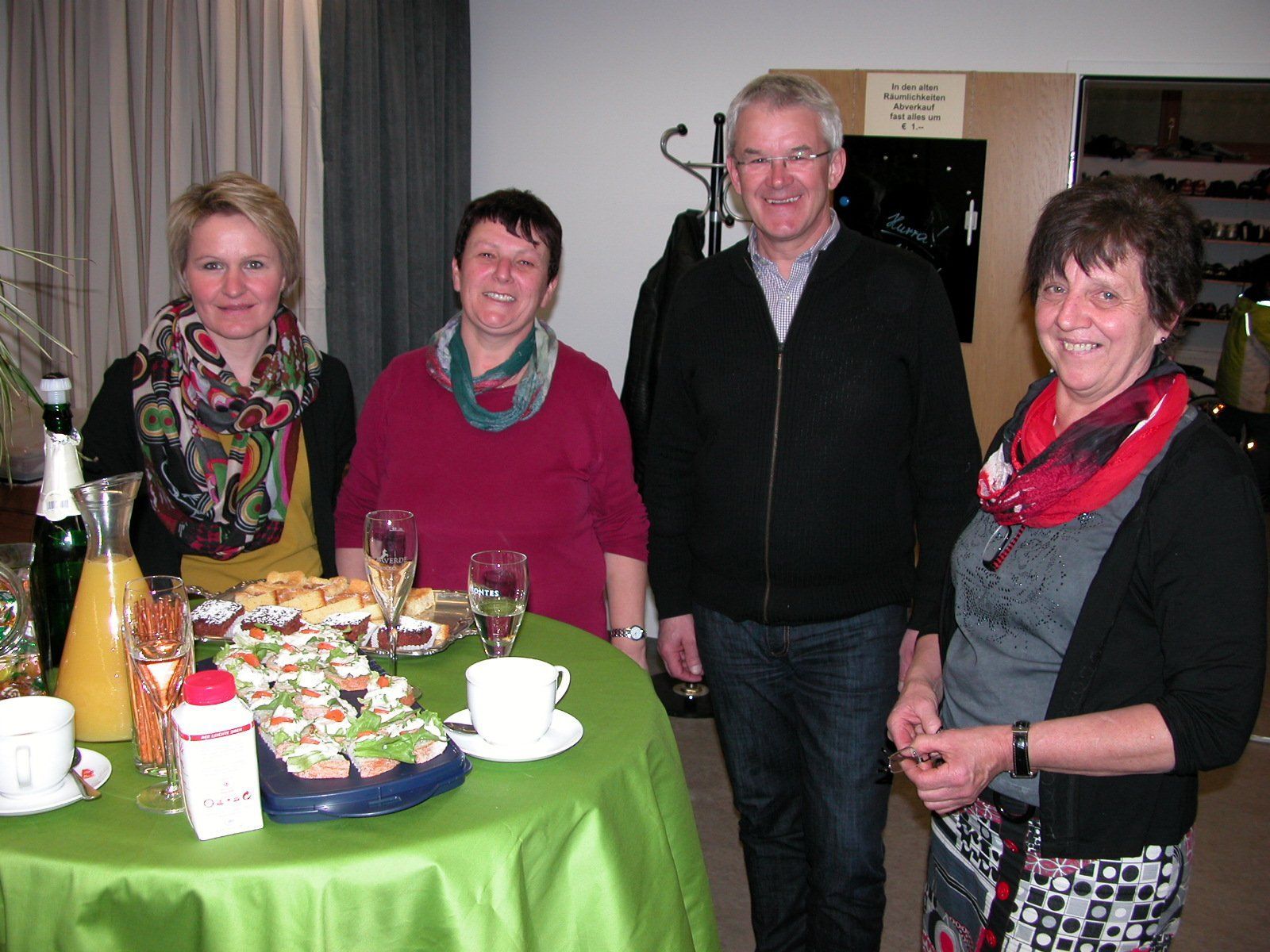 Dagmar Eberle, Helga Steurer, Bgm. Arnold Hirschbühl und Martha Niederacher Dagmar Eberle, Helga Steurer, Bgm. Arnold Hirschbühl und Martha Niederacher