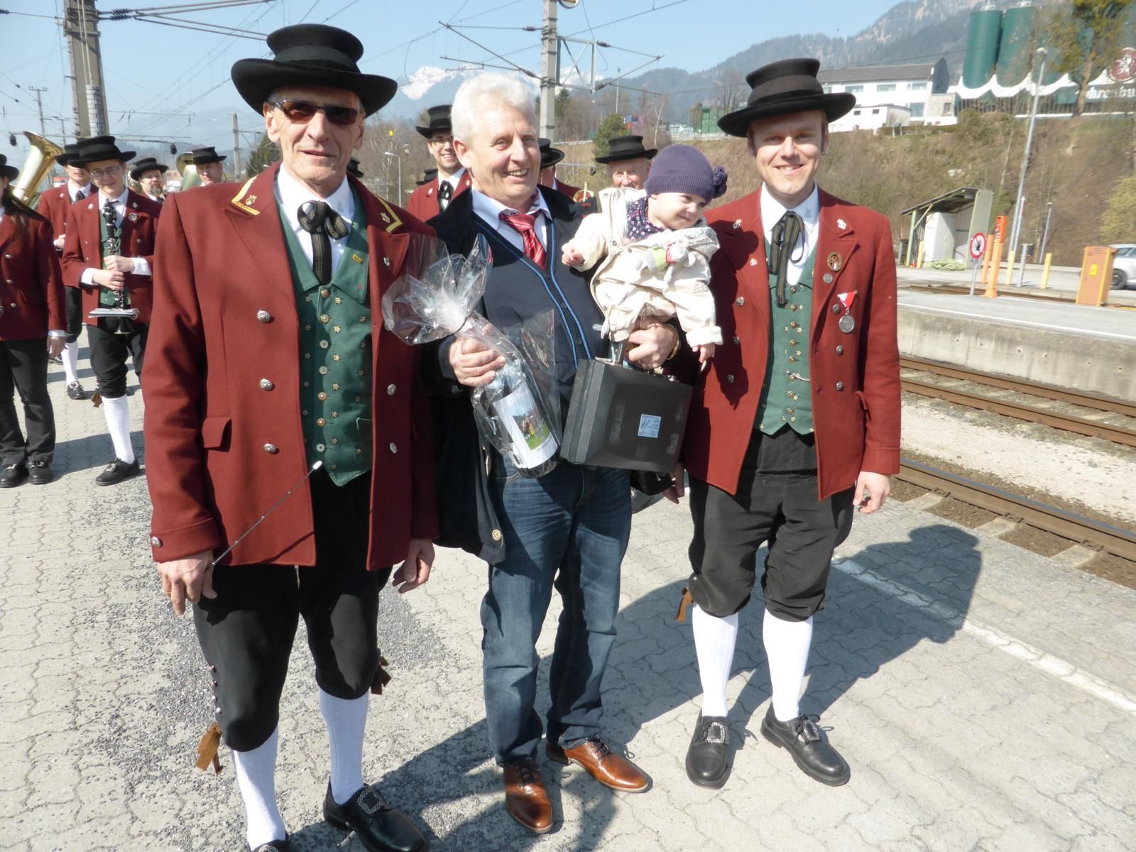 Egon Brändle ist Ehrenmitglied bei der Harmoniemusik Stallehr-Bings-Radin Egon Brändle ist Ehrenmitglied bei der Harmoniemusik Stallehr-Bings-Radin