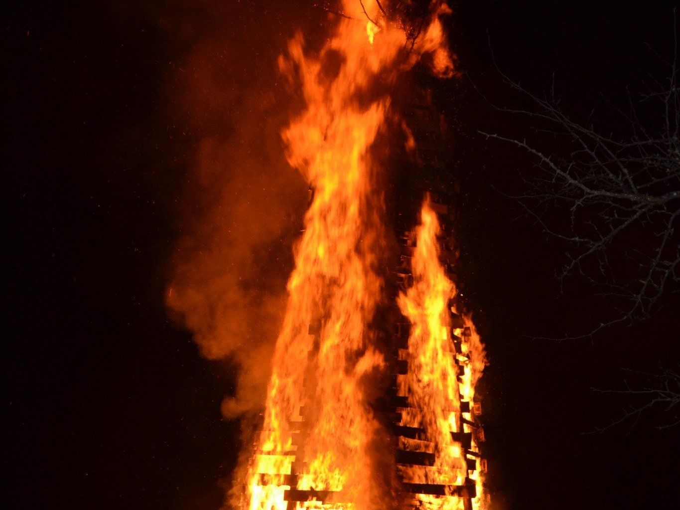 Das Funkenabbrennen in Nenzing folgt alten Traditionen. Das Funkenabbrennen in Nenzing folgt alten Traditionen.