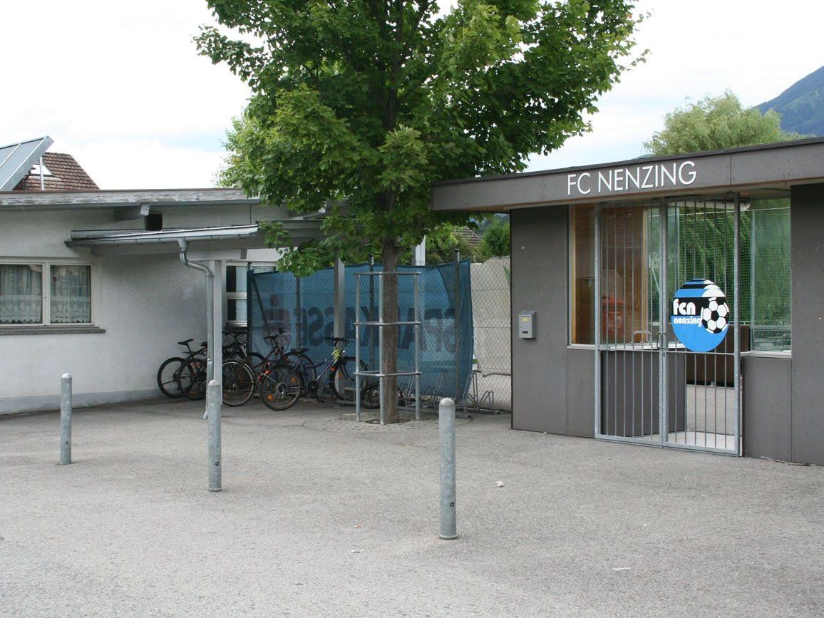 An Stelle des Fußballplatzes sollen hier künftig verdichtete Einfamilienhäuser entstehen. An Stelle des Fußballplatzes sollen hier künftig verdichtete Einfamilienhäuser entstehen.