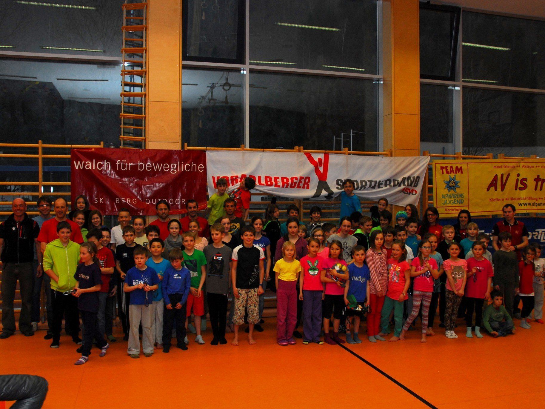 Die Jungkletterer zeigten beim Oberländercup in Bludenz tolle Leistungen. Die Jungkletterer zeigten beim Oberländercup in Bludenz tolle Leistungen.