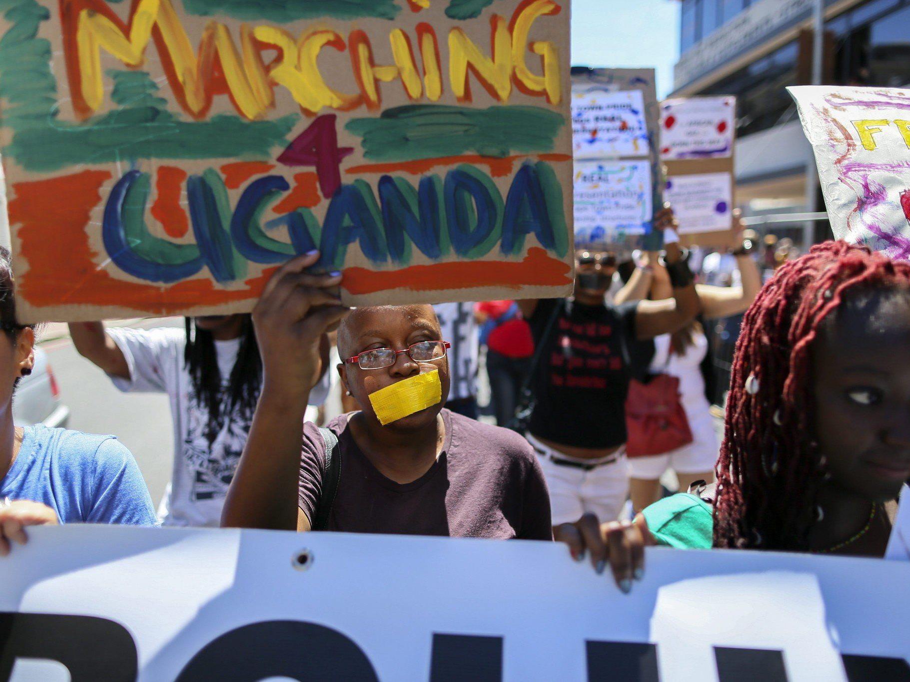 Aktivisten klagen nun gegen das Anti-Schwulen-Gesetz in Uganda.