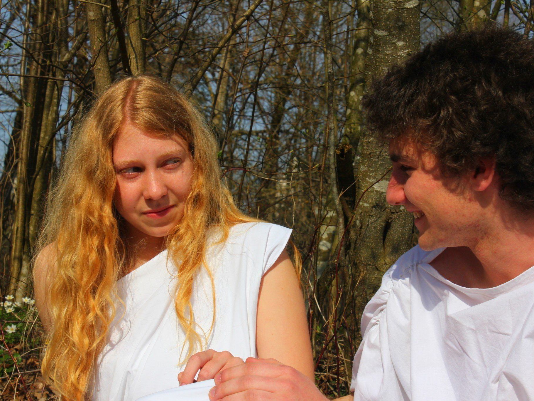 Die jugendlichen Schauspieler haben sich intensiv auf die Premiere vorbereitet. Die jugendlichen Schauspieler haben sich intensiv auf die Premiere vorbereitet.