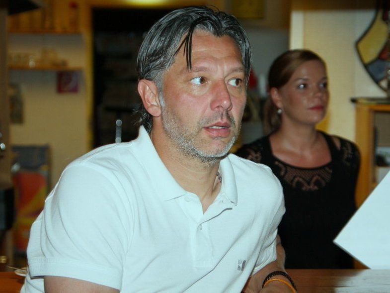 Hans Kogler kehrt als Trainer nach Bregenz zurück und will mit seinen Jungs den Ligaerhalt schaffen. Hans Kogler kehrt als Trainer nach Bregenz zurück und will mit seinen Jungs den Ligaerhalt schaffen.