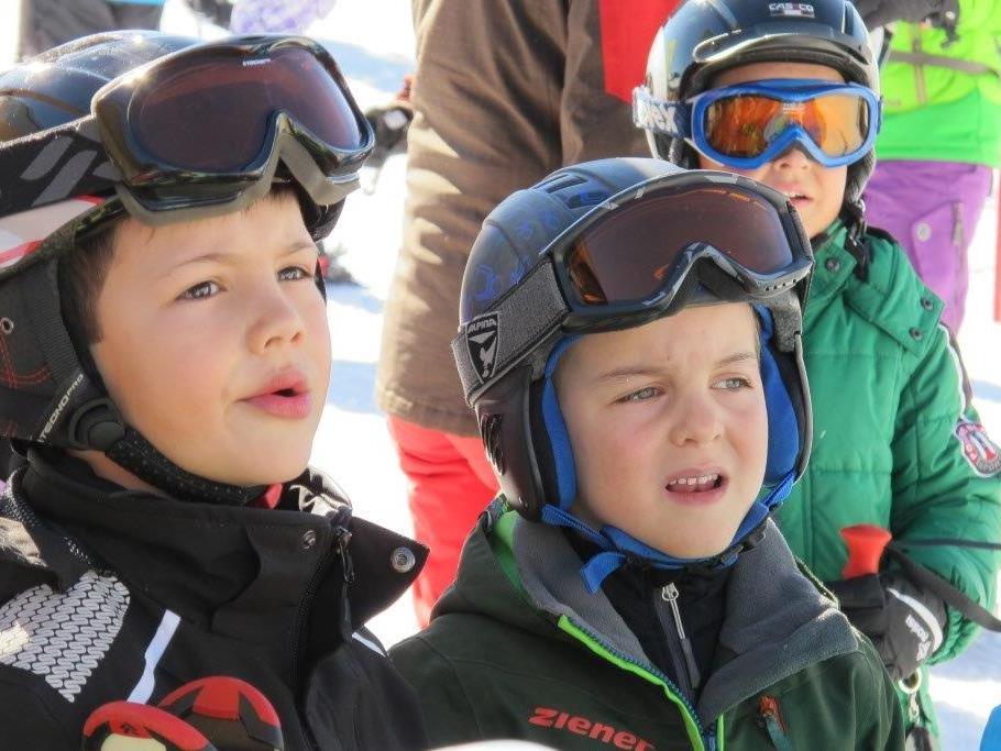 Die Kinder fieberten dem Skirennen entgegen.