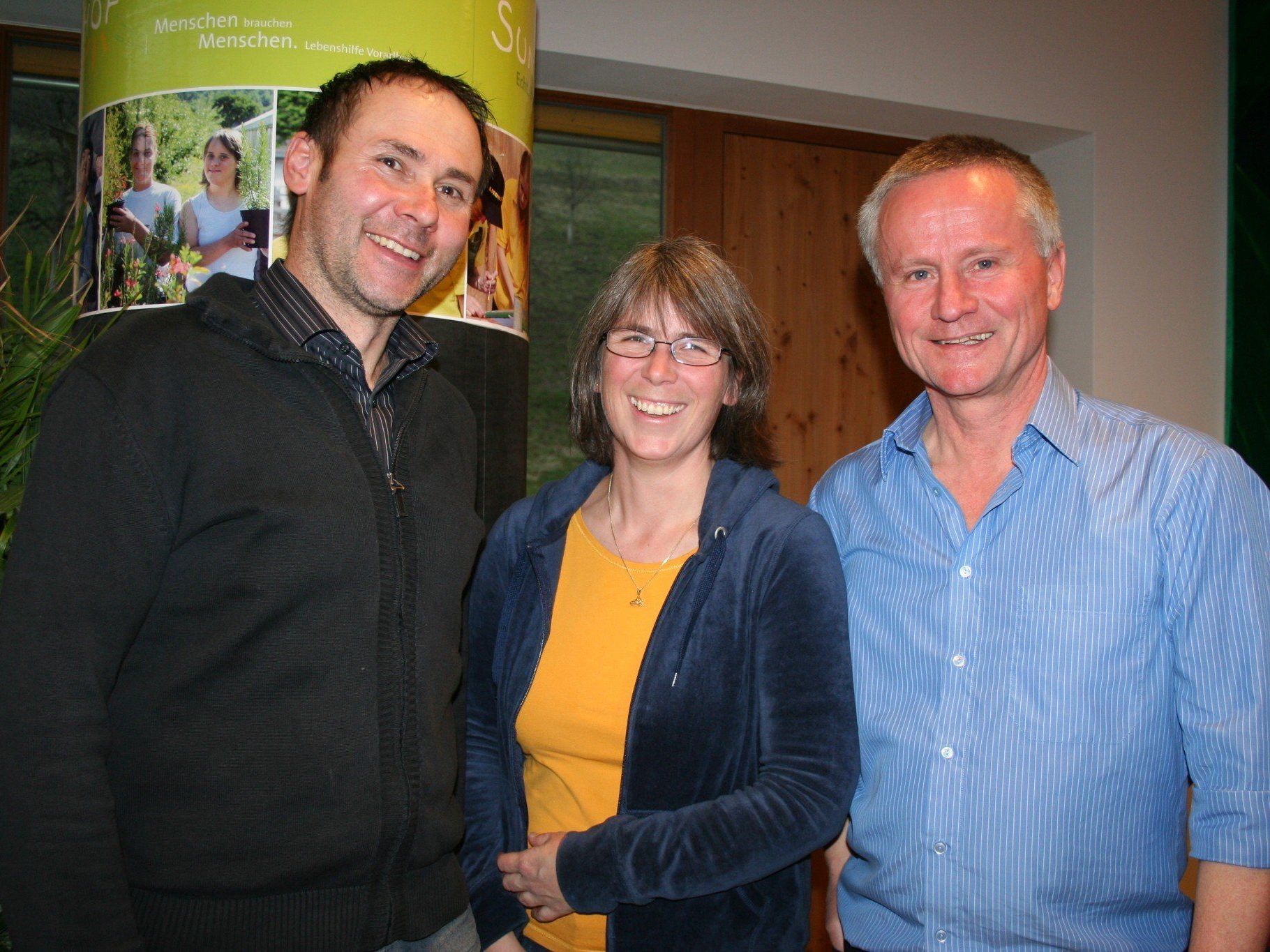 Bertram Martin (Martinshof), Brigitte Mark und Vereinsobmann Hubert Feurstein. Bertram Martin (Martinshof), Brigitte Mark und Vereinsobmann Hubert Feurstein.