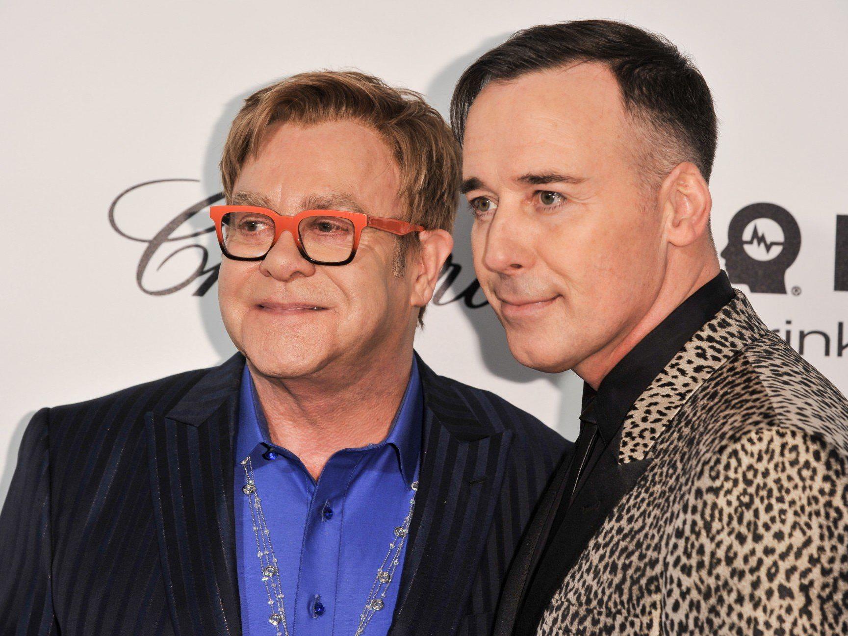 Nach Einführung der Homo-Ehe in England: Elton John und David Furnish heiraten.